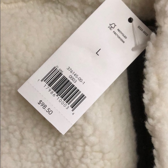 Vest - Picture 3 of 3